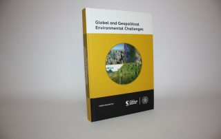 Keménytáblás könyv tartós kötészeti kivitelben
