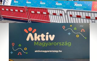 Nyomtatott kordon tábla promóciós megjelenéshez